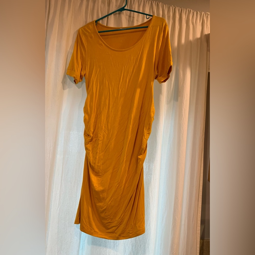 Maternity tee shirt dress